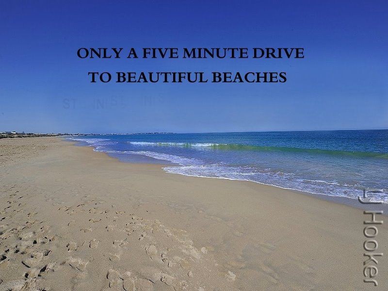 22 Loretta Parkway, Lakelands WA 6180