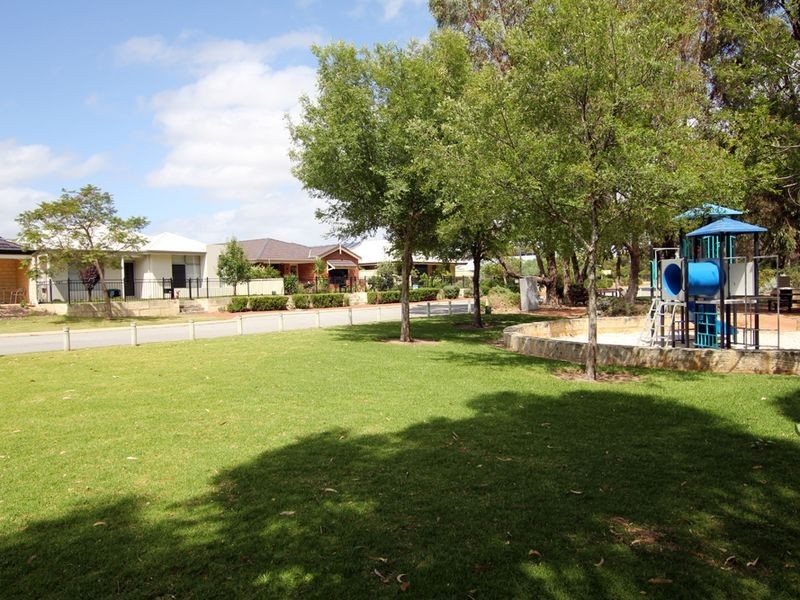 30 Virginia Turn, Madora Bay WA 6210