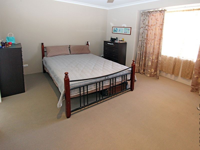 17 Yorrell Place, Halls Head WA 6210