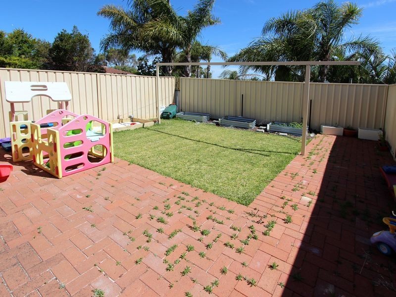 17 Yorrell Place, Halls Head WA 6210