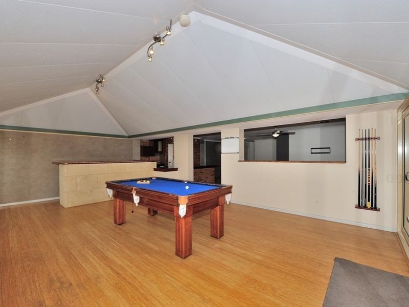 11 Amulla Court, Halls Head WA 6210