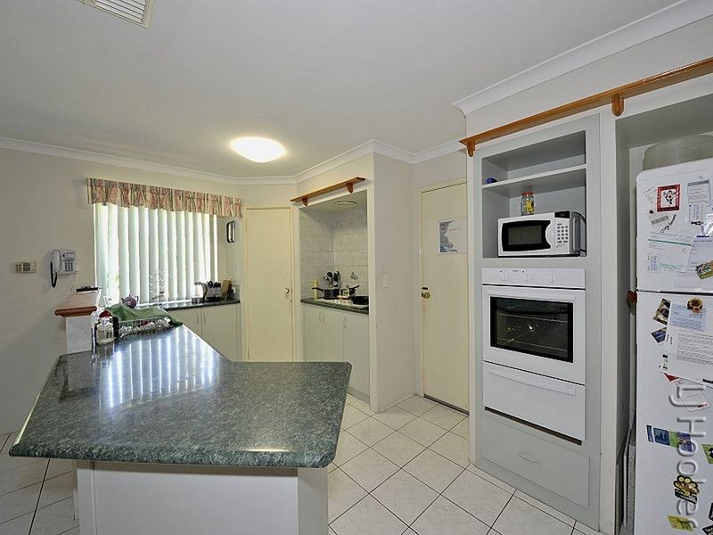 1 Banyon Close, Halls Head WA 6210