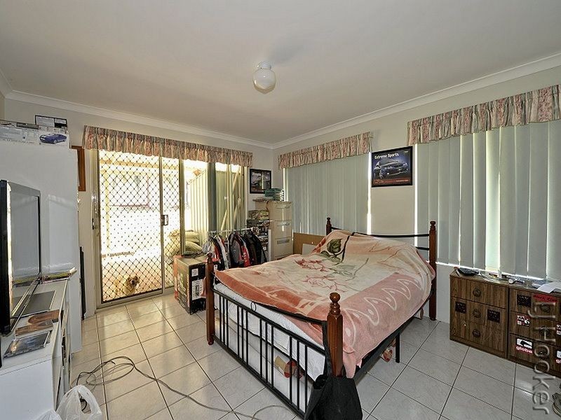 1 Banyon Close, Halls Head WA 6210