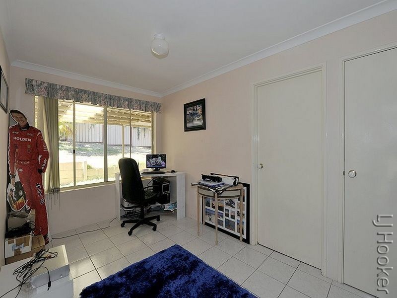 1 Banyon Close, Halls Head WA 6210