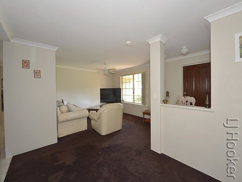 6 Pine Court, Meadow Springs WA 6210