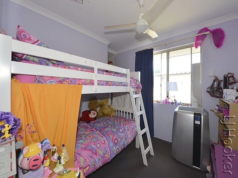 6 Pine Court, Meadow Springs WA 6210