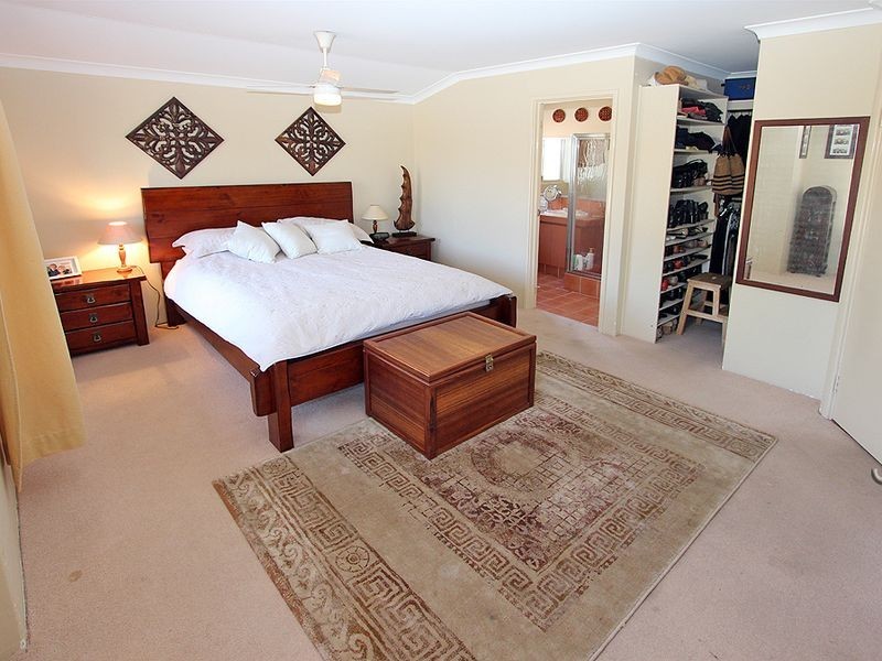 3 Castaway Cove, Halls Head WA 6210