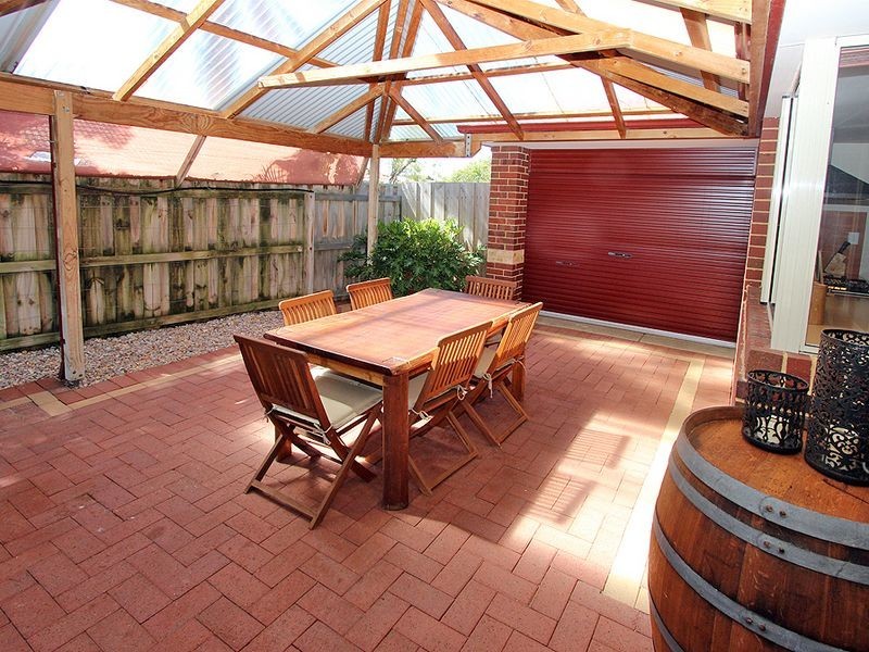 3 Castaway Cove, Halls Head WA 6210