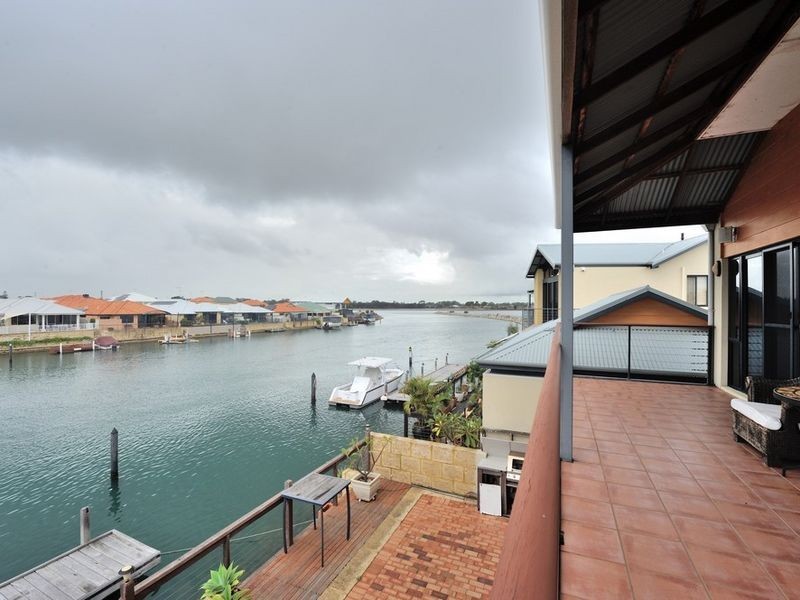 20/3 Piccolo Place, Halls Head WA 6210