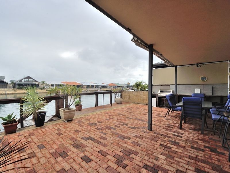 20/3 Piccolo Place, Halls Head WA 6210