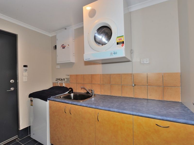 20/3 Piccolo Place, Halls Head WA 6210