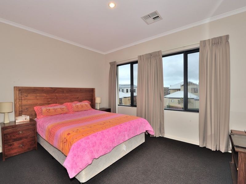 20/3 Piccolo Place, Halls Head WA 6210