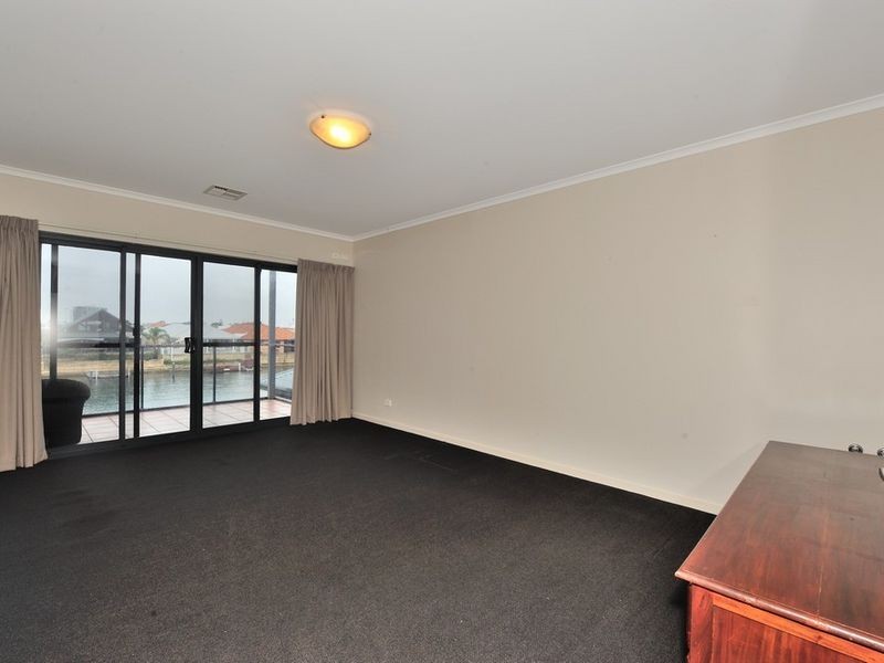 20/3 Piccolo Place, Halls Head WA 6210