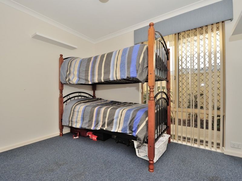 77 Casuarina Drive, Halls Head WA 6210