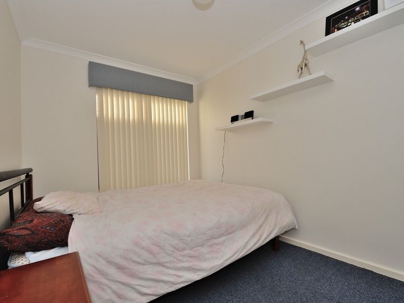 77 Casuarina Drive, Halls Head WA 6210