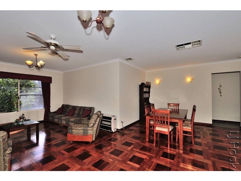 84 Ronsard Drive, San Remo WA 6210