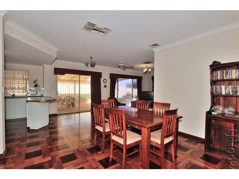 84 Ronsard Drive, San Remo WA 6210