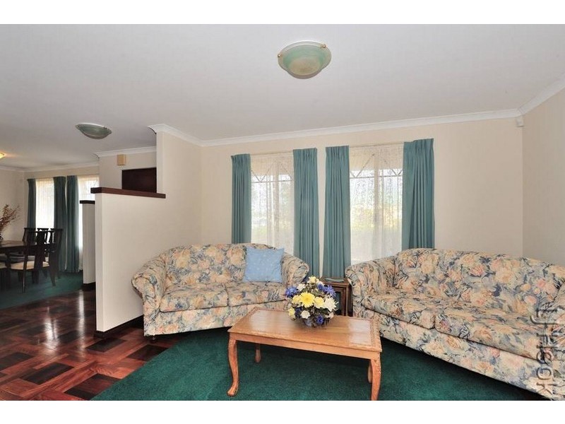 84 Ronsard Drive, San Remo WA 6210