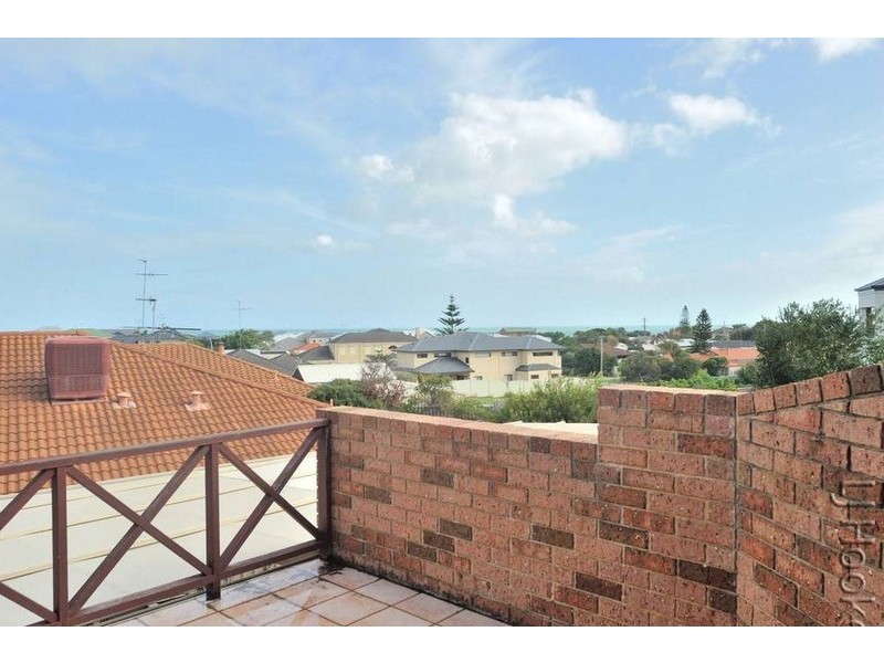 84 Ronsard Drive, San Remo WA 6210