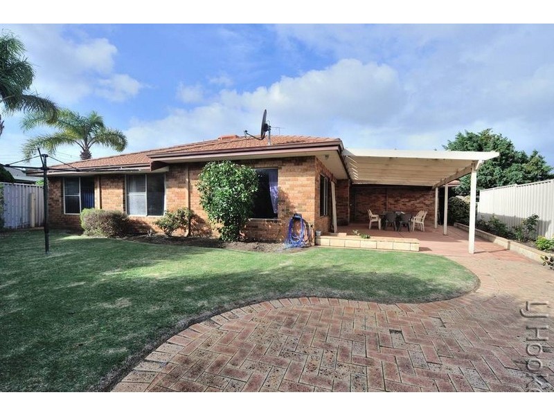 84 Ronsard Drive, San Remo WA 6210