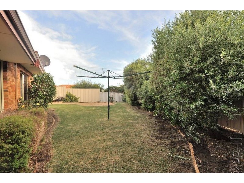 84 Ronsard Drive, San Remo WA 6210