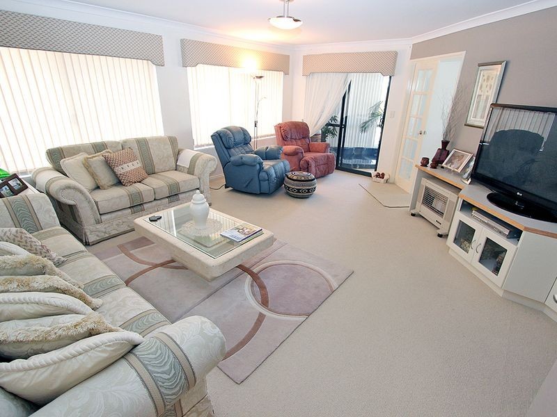 48 Cambria Island Retreat, Halls Head WA 6210