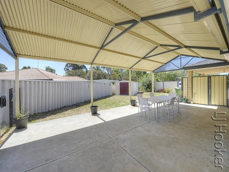 23 Cane Road, Greenfields WA 6210