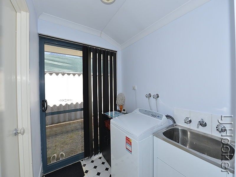 23 Cane Road, Greenfields WA 6210