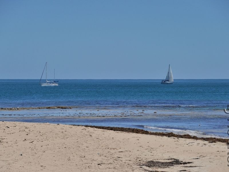 13 Halls Head Parade, Halls Head WA 6210