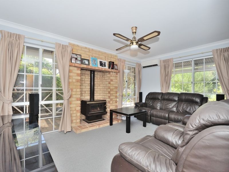 6 Oleander Place, Halls Head WA 6210