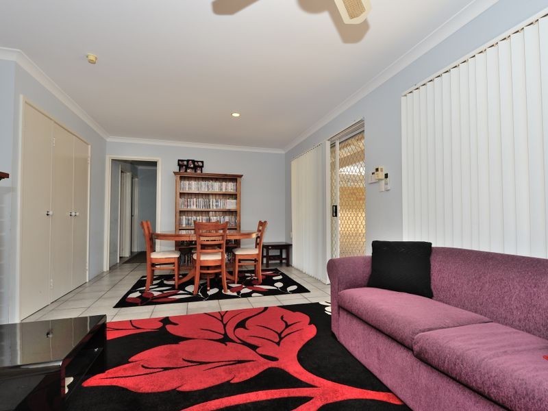 6 Oleander Place, Halls Head WA 6210