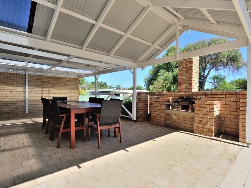 6 Oleander Place, Halls Head WA 6210