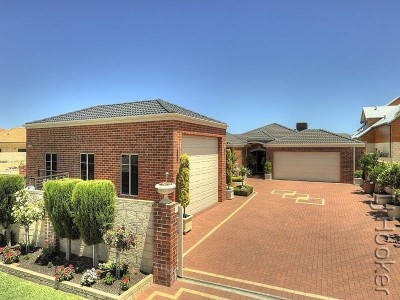 64 Aztec Island Retreat, Halls Head WA 6210