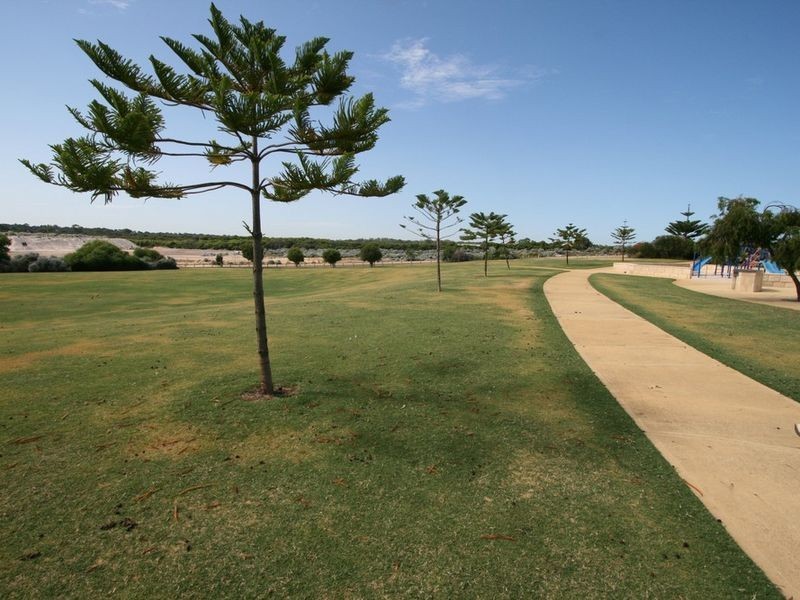 25 Wittenoom Turn, Dawesville WA 6211