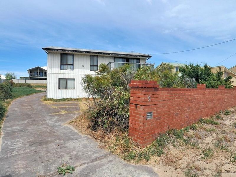 53 Halls Head Parade, Halls Head WA 6210