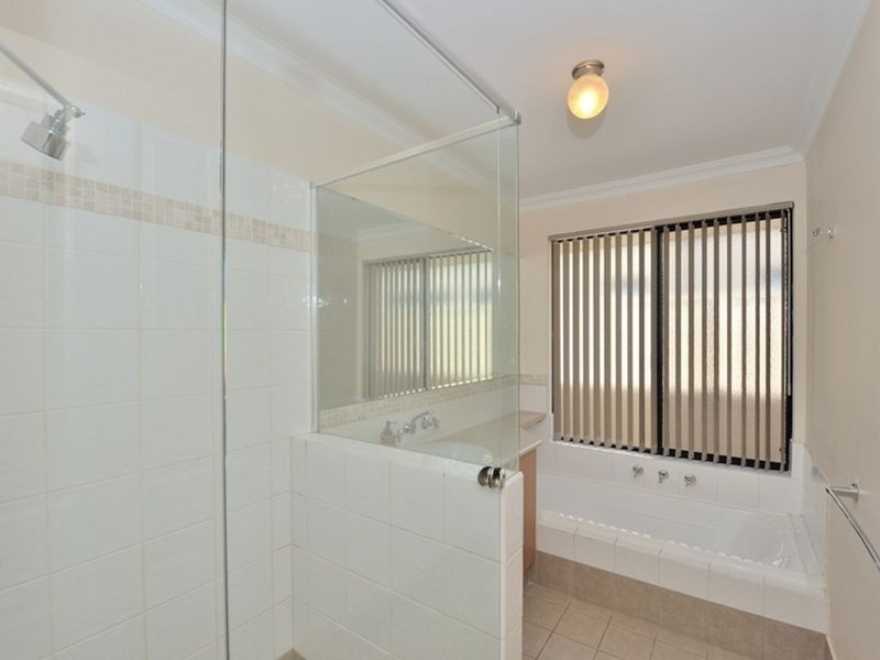 58 Lord Hobart Drive, Madora Bay WA 6210