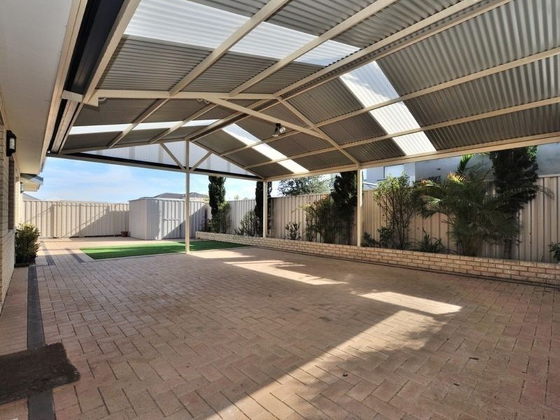 58 Lord Hobart Drive, Madora Bay WA 6210