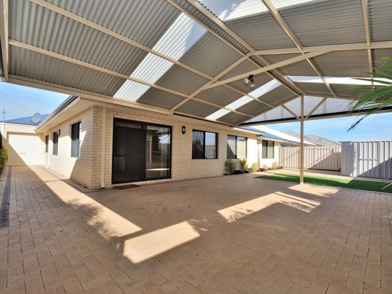 58 Lord Hobart Drive, Madora Bay WA 6210