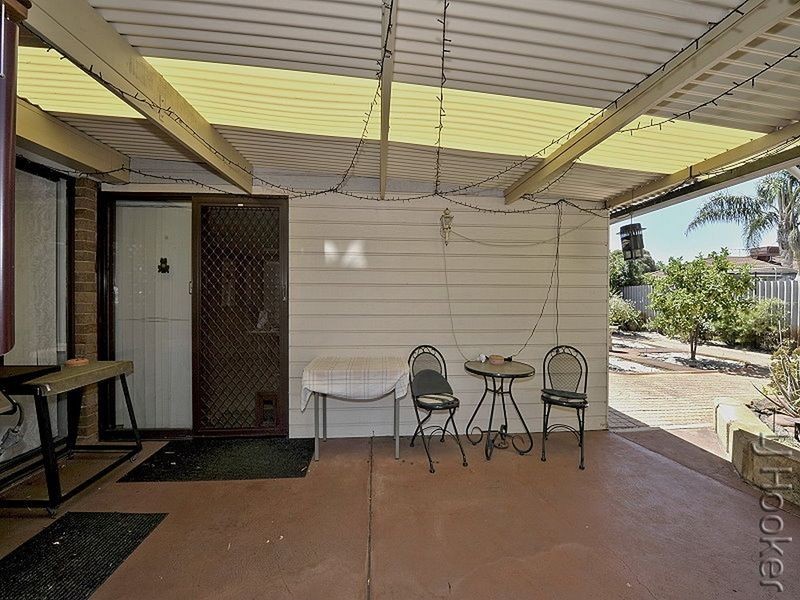 10 Tuart Road, Greenfields WA 6210