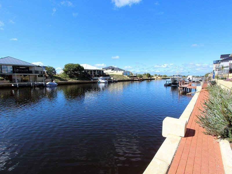 10 Cormorant Key, Wannanup WA 6210