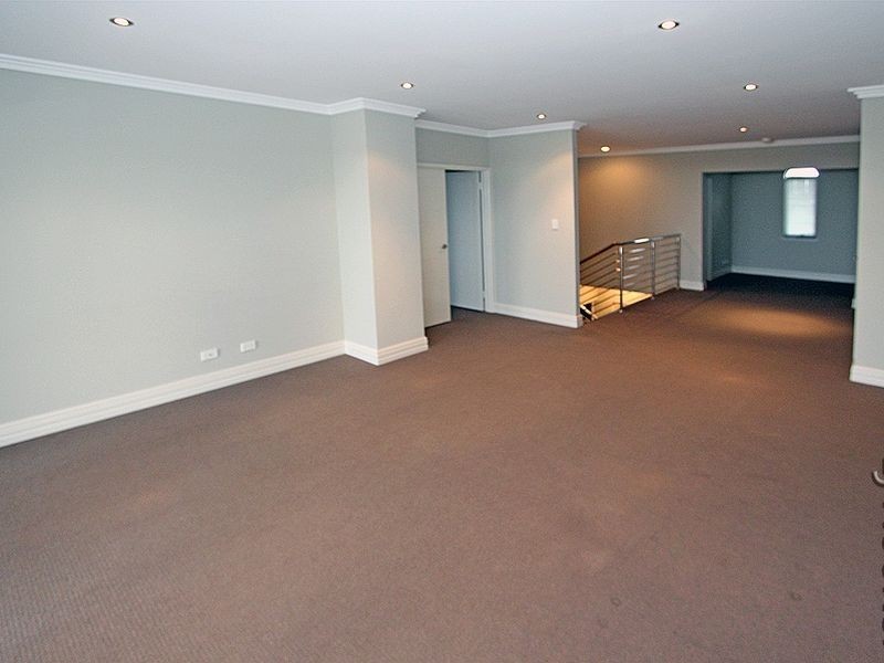 10 Cormorant Key, Wannanup WA 6210