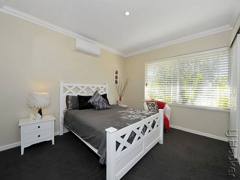 61 Mariners Cove Drive, Dudley Park WA 6210