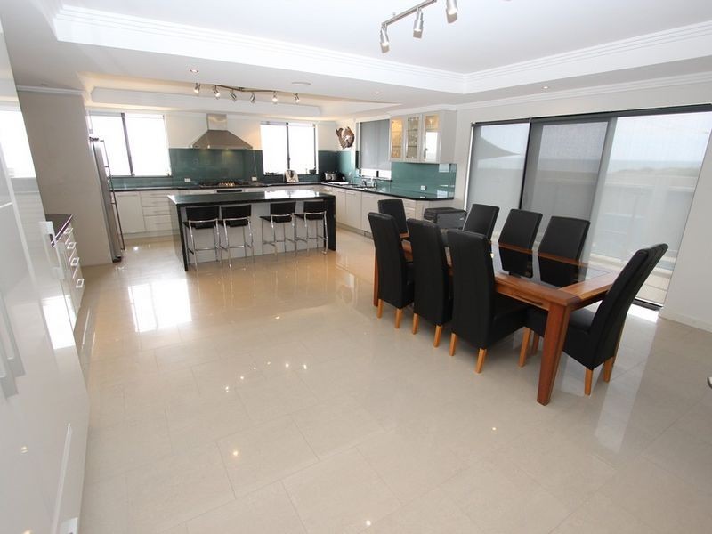 121 Spinaway Parade, Falcon WA 6210