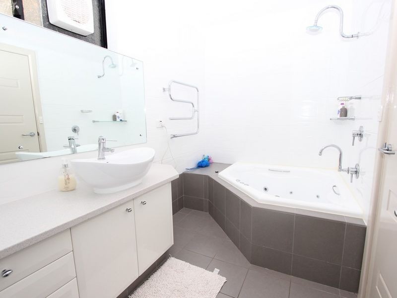 121 Spinaway Parade, Falcon WA 6210