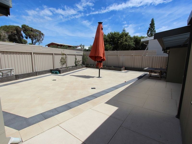 121 Spinaway Parade, Falcon WA 6210