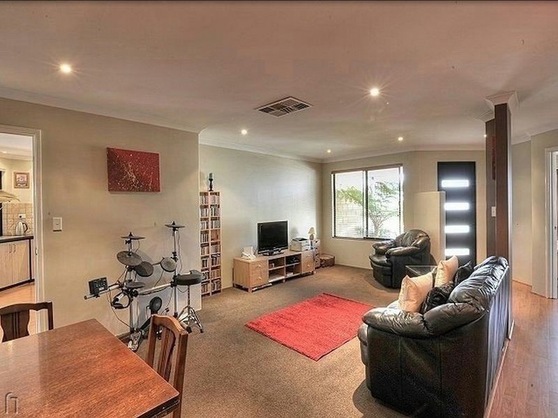 12 Bethel Corner, Halls Head WA 6210
