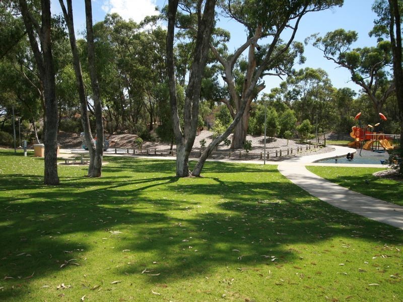 45 Camden Way, Meadow Springs WA 6210