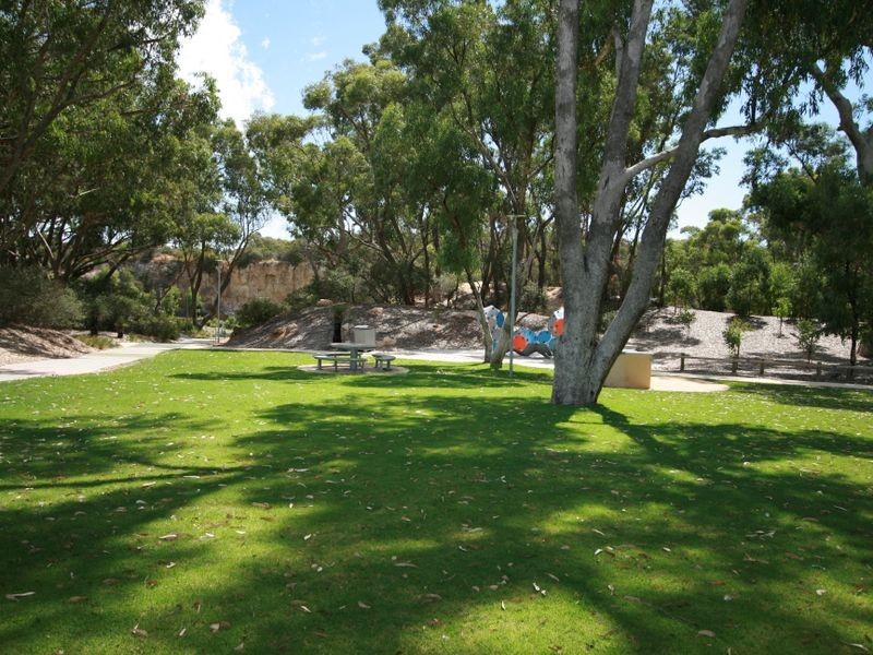 45 Camden Way, Meadow Springs WA 6210