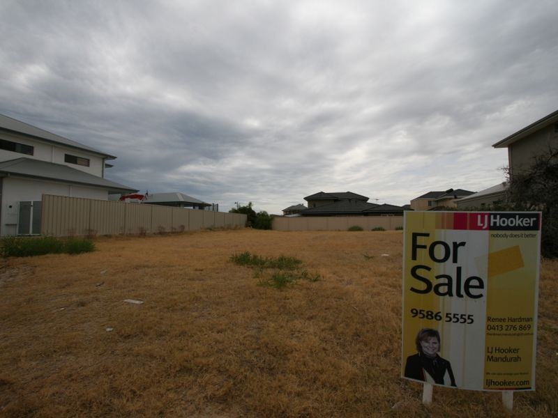 66 Lord Hobart Drive, Madora Bay WA 6210