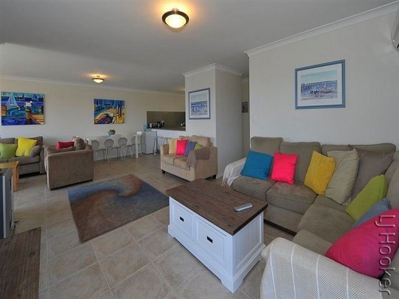 4/90 Ormsby Terrace, Mandurah WA 6210